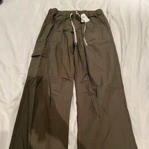 aeries cargo pants